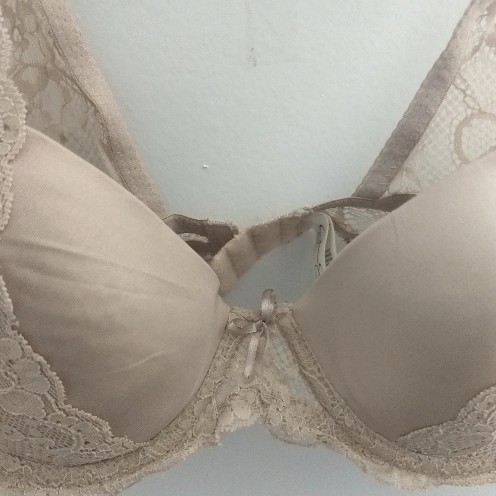 Jessica Simpson Bra - Picture 2 of 2